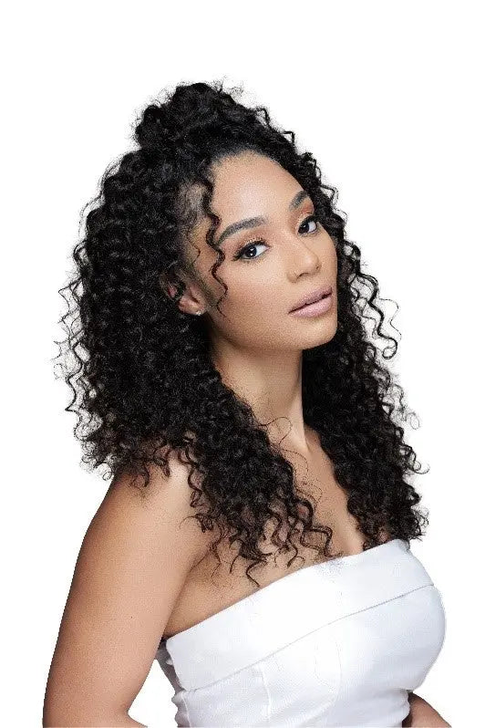 luxurious curly hair clip ins, layla curl clip ins, curly hair extensions clip ins, texture clip ins, natural hair clip ins